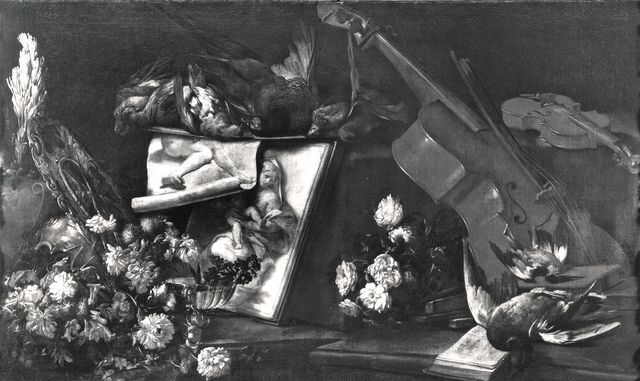 Anonimo — Anonimo genovese sec. XVII - Natura morta con fiori, strumenti musicali, selvaggina e disegni — insieme